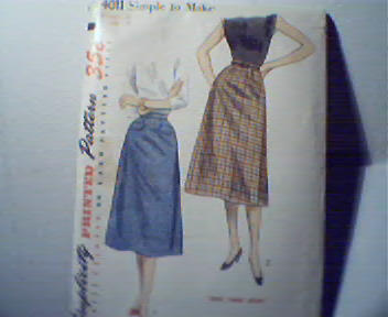 Simplicity Pattern  No.4011 Waist 26, Hips 35