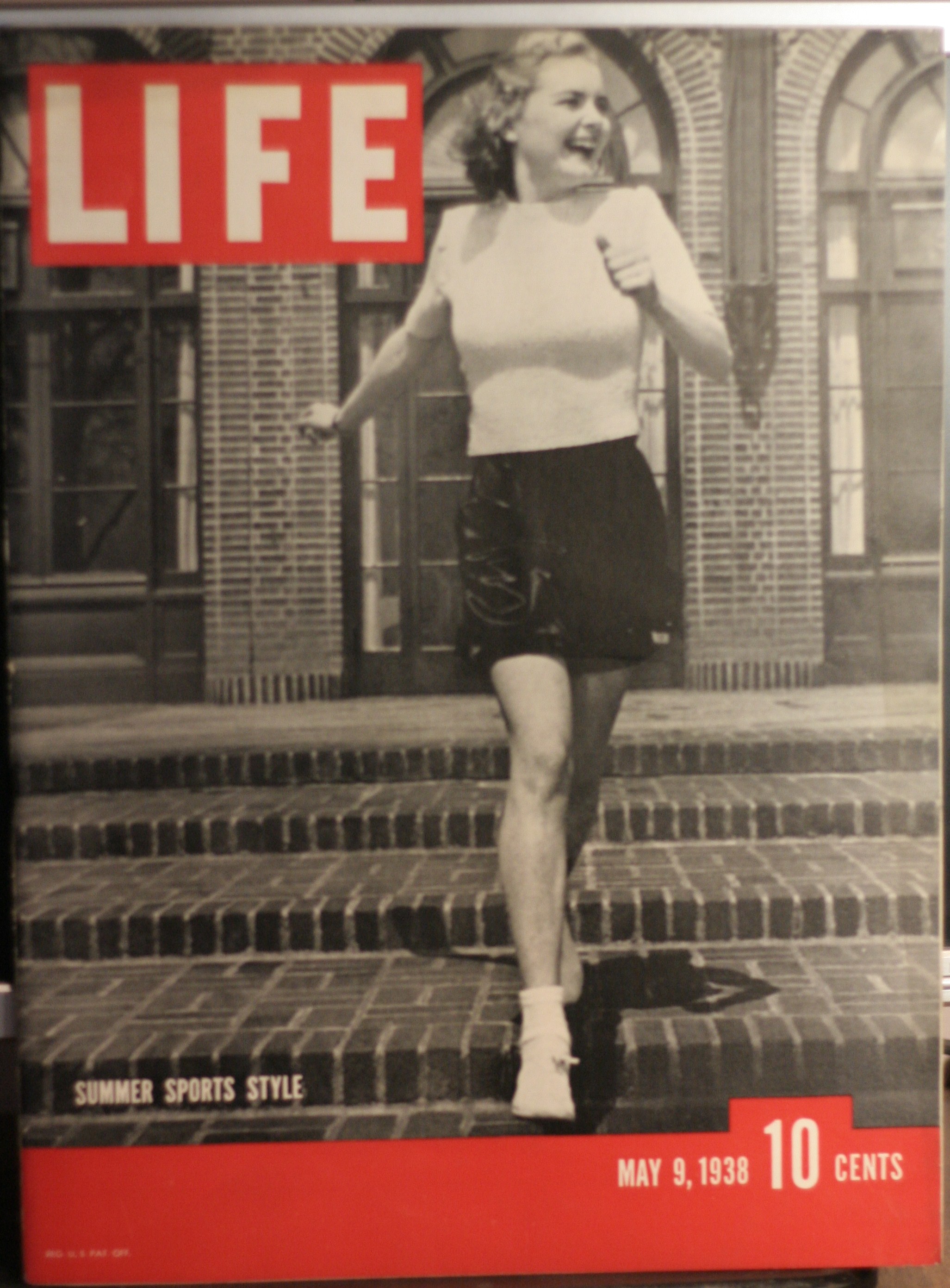 LIFE MAGAZINE MAY 9,1938 SUMMER SPORTS STYLE COVER (click to enlarge)