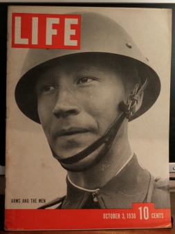 LIFE MAGAZINE OCTOBER 3,1938 ARMS AND THE MEN COVER LIFE MAGAZINE OCTOBER 3,1938 ARMS AND THE MEN COVER