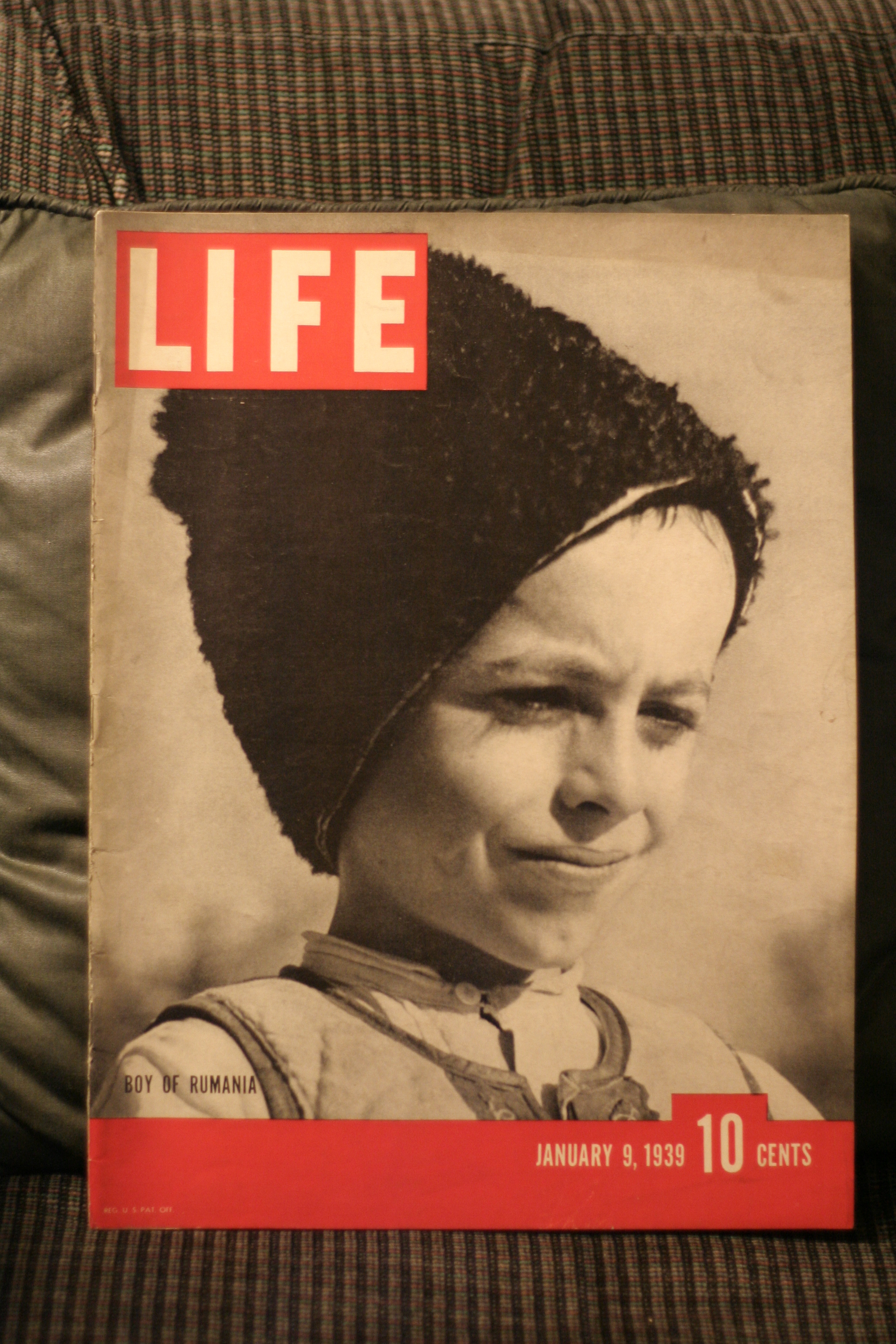 LIFE MAGAZINE JAN 9,1939 BOY OF RUMANIA COVER (click to enlarge)